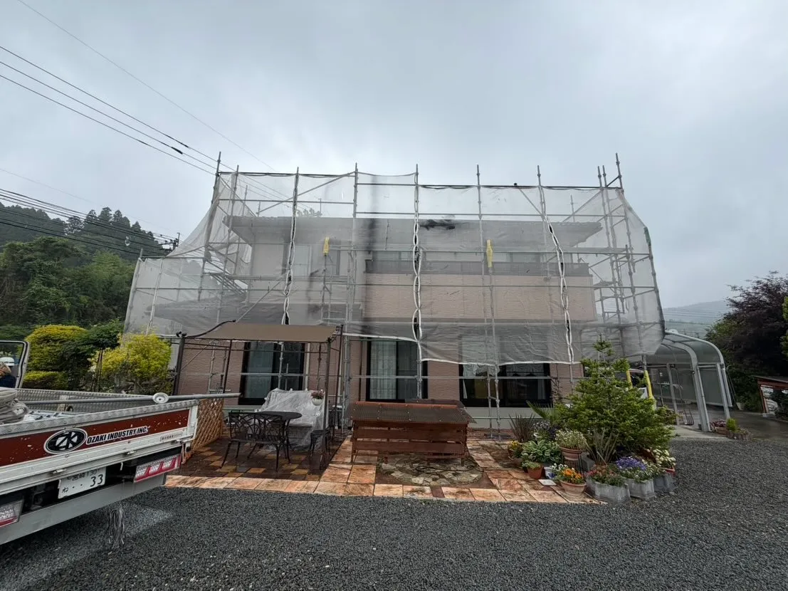 日南市 Z様邸｜足場仮設を行いました！